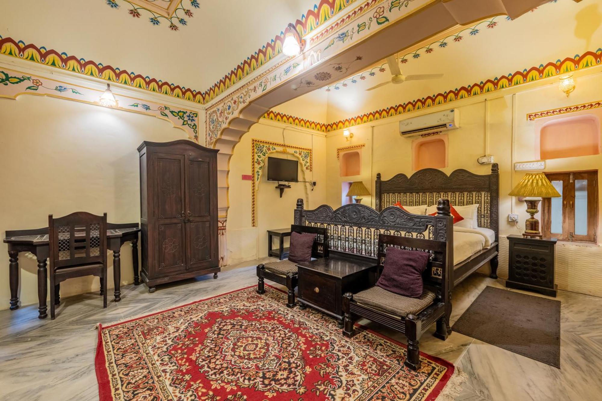 Hotel Shahi Palace Мандава Экстерьер фото